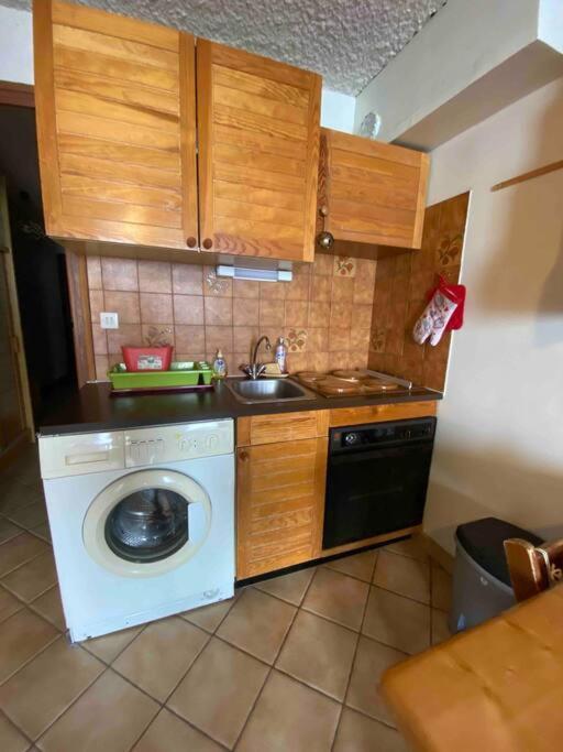 Laye Station -Les Arolles B - 4 Personnes Lägenhet Exteriör bild